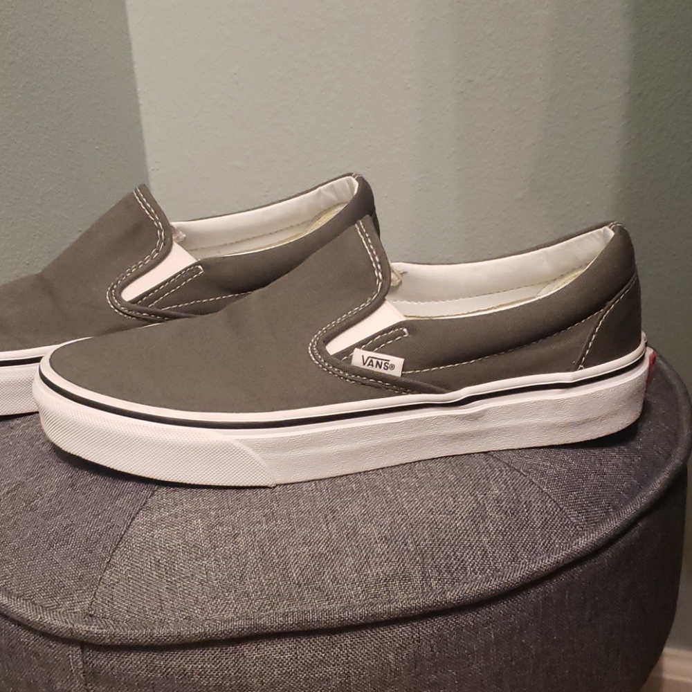 Van's slip on